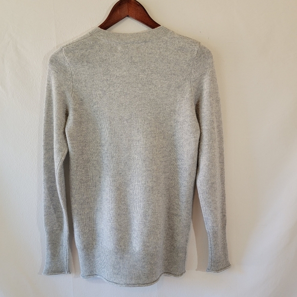 AQUA Cashmere Heather Gray  Sweater Top Sz S Long Sleeve Old Money Quite Luxury - Picture 2 of 11